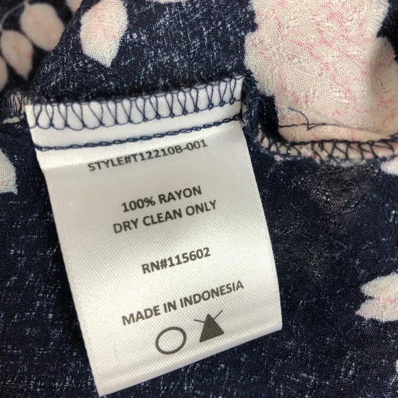 Lush Cold Shoulder Floral Print Blouse Size XS - Picture 6 of 8